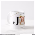 modern_gold_geometric_family_photo_christmas_coffee_mug-r69f5429ea4b046a99273b3888cb1db8b_kz9ah_1500.jpg